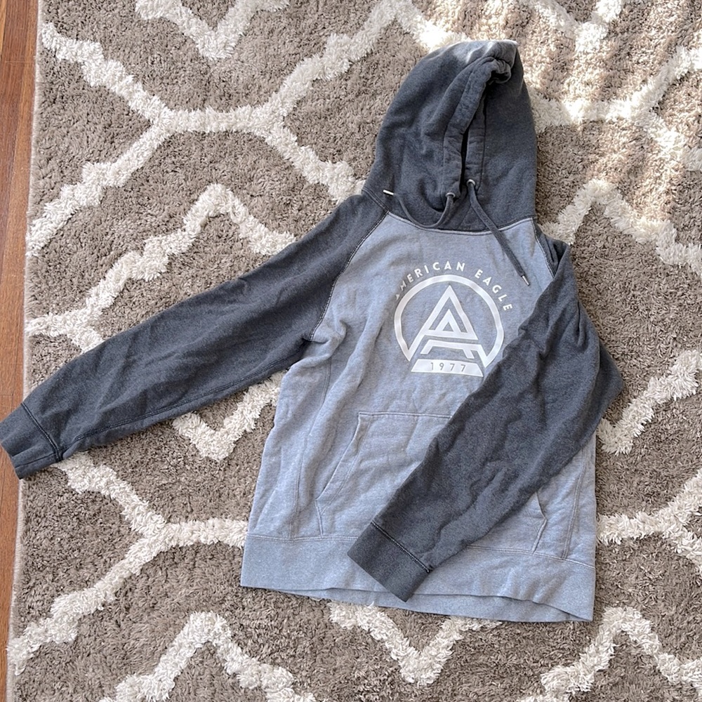 American Eagle Sweatshirt